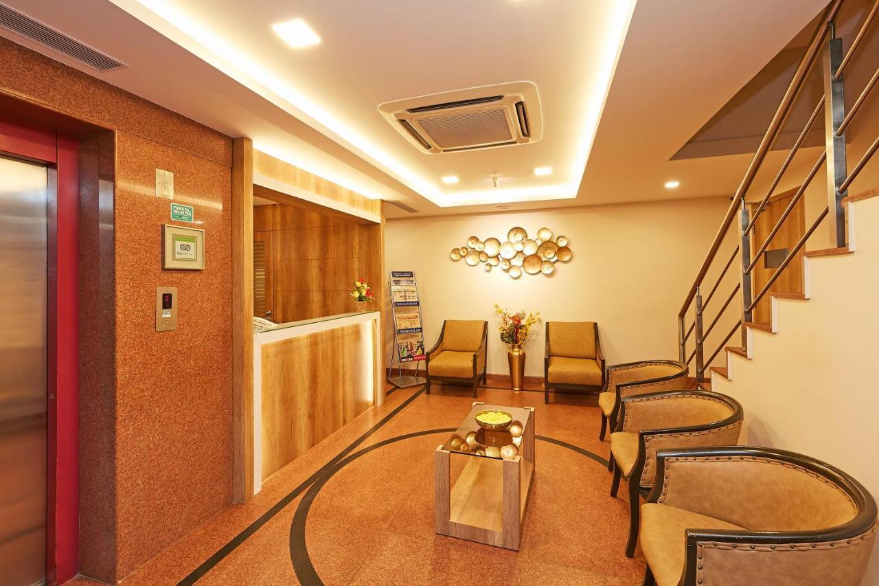Taz Kamar Family Hotel Ченнаї Екстер'єр фото